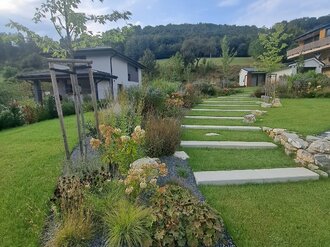 Vidiecka záhrada dnes: ako ju riešime pri reálnych zákazkách