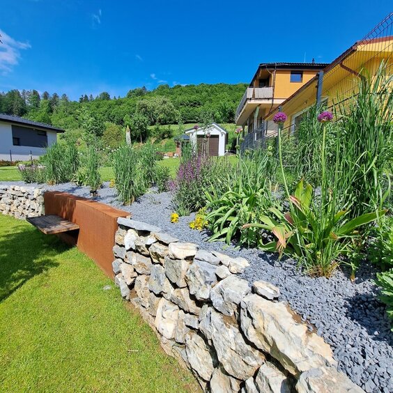 Vidiecka záhrada dnes - dizajn záhrady